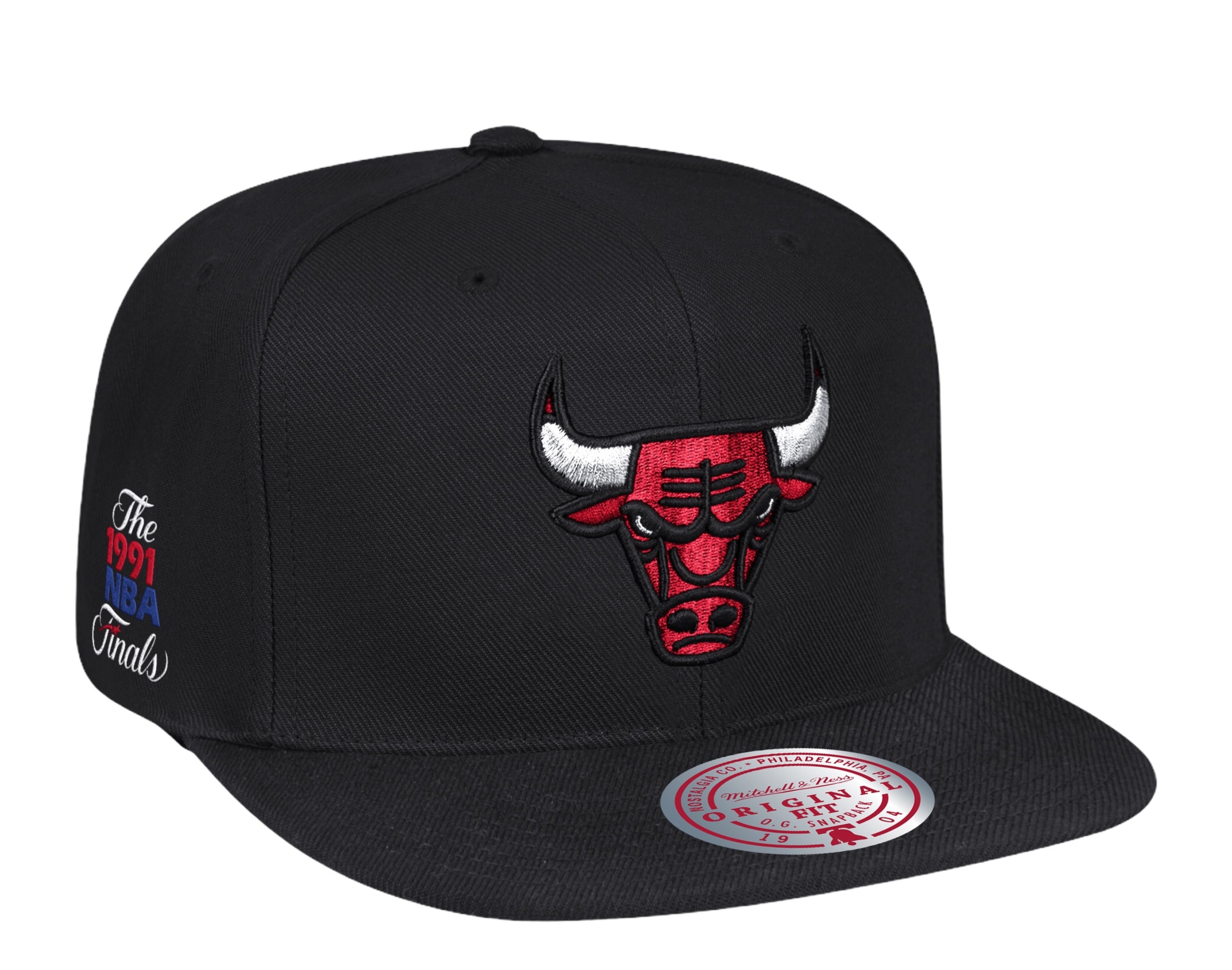 Men's Chicago Bulls Mitchell & Ness Black Hardwood Classics 1991 NBA Finals  Patch Snapback Hat