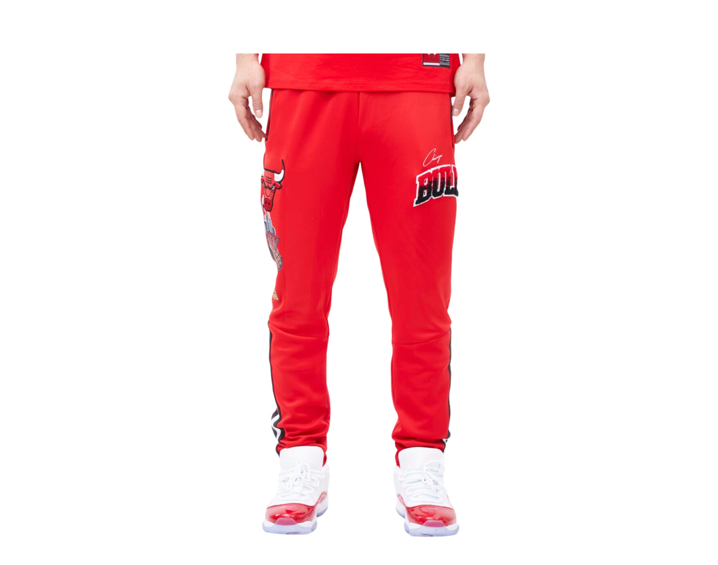 Chicago Bulls Women's Red Micro Fleece Pajama Pants - Clark Street