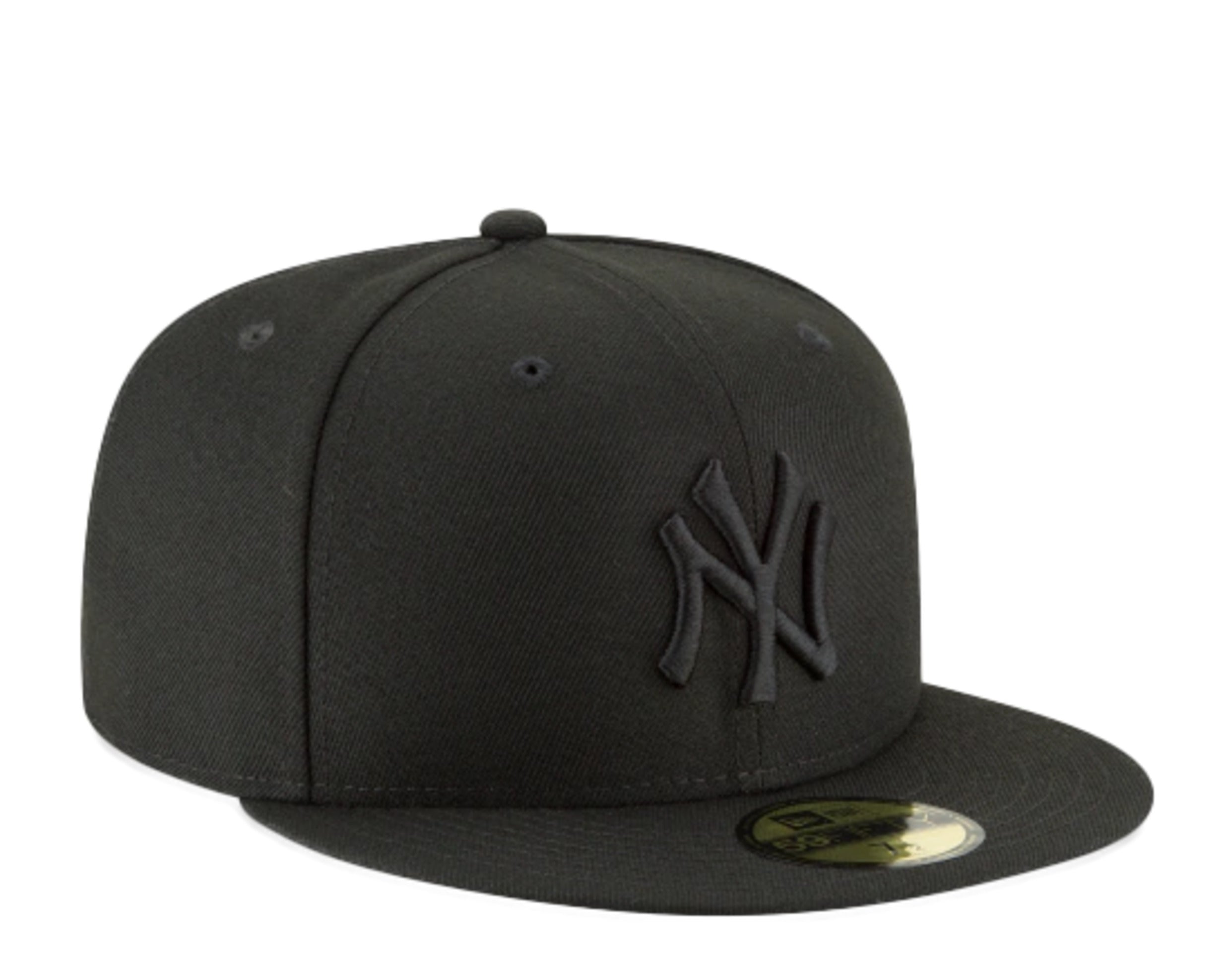 New Era 59Fifty MLB New York Yankees Blackout Basic Fitted Hat