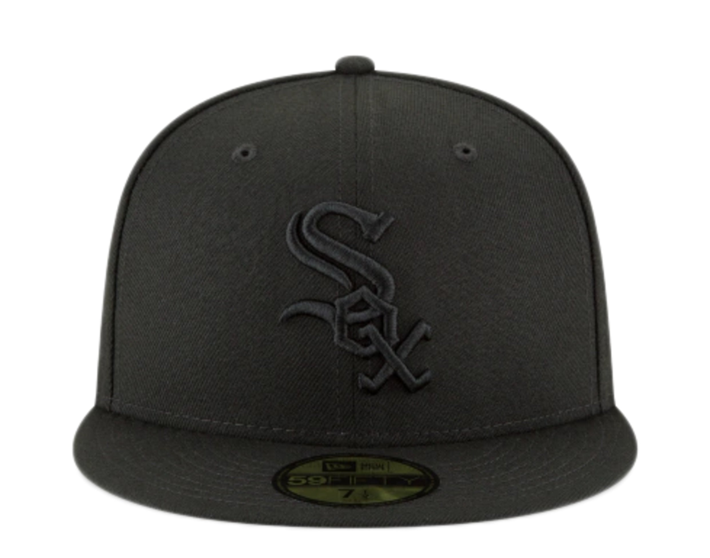 New Era 59Fifty MLB Chicago White Sox Blackout Basic Fitted Hat