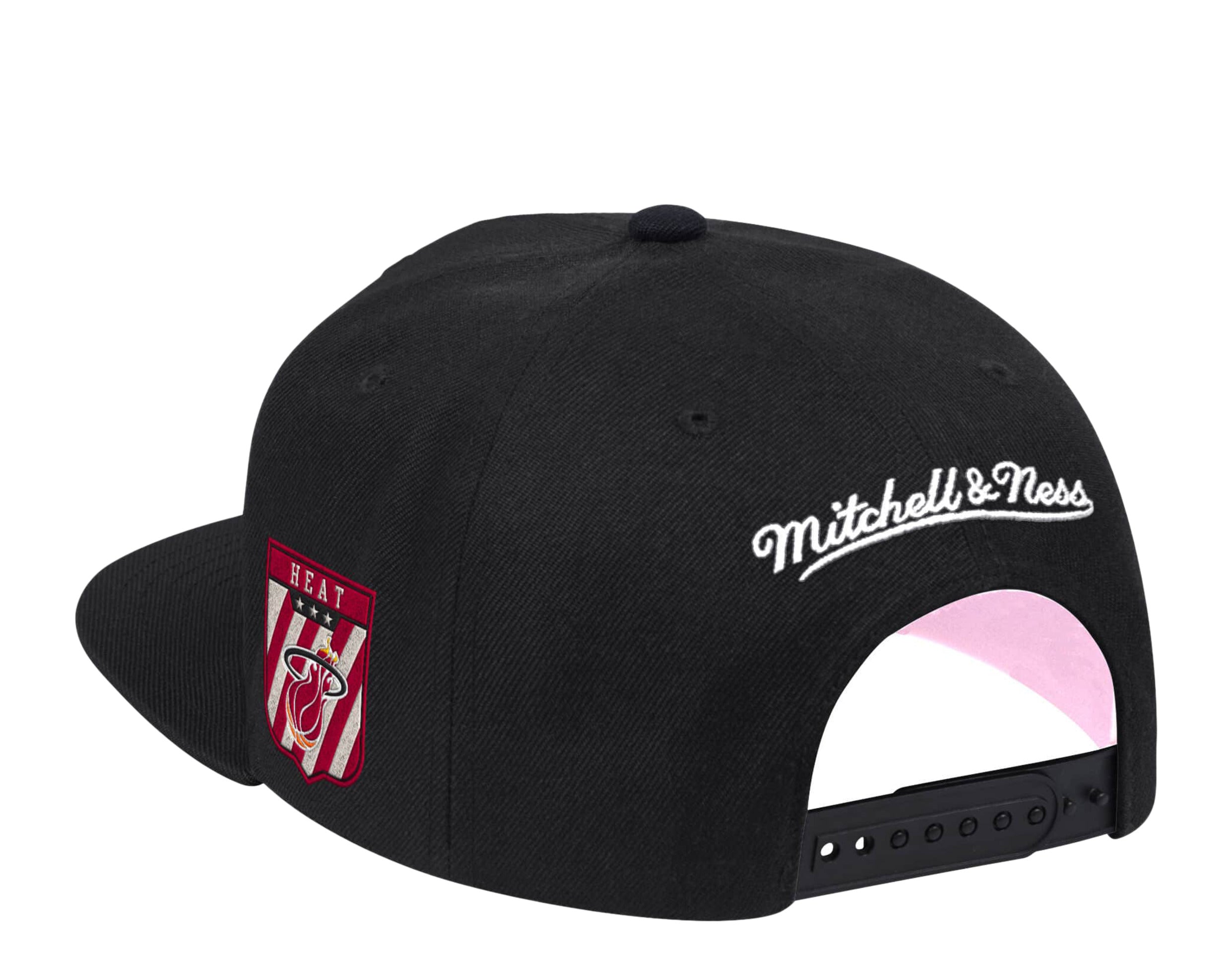 Mitchell & Ness NBA Miami Heat HWC Script Snapback Hat W/Pink Undervisor