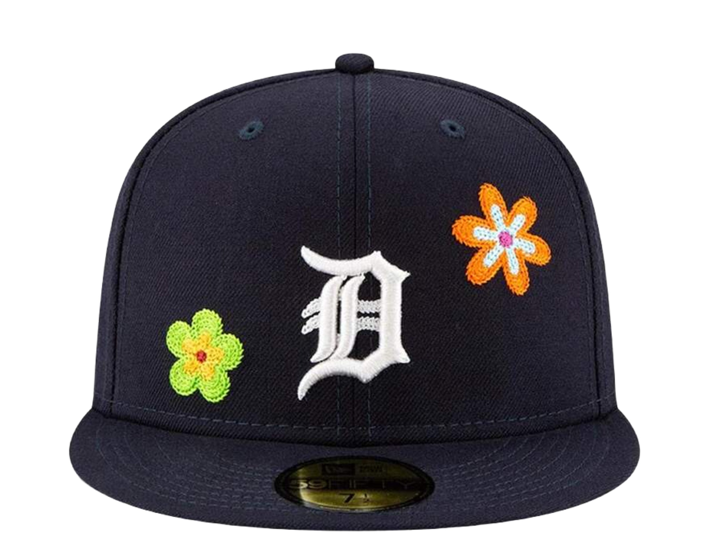 New Era 59Fifty MLB Detroit Tigers Chain Stitch Floral Fitted Hat W/ Pink Undervisor