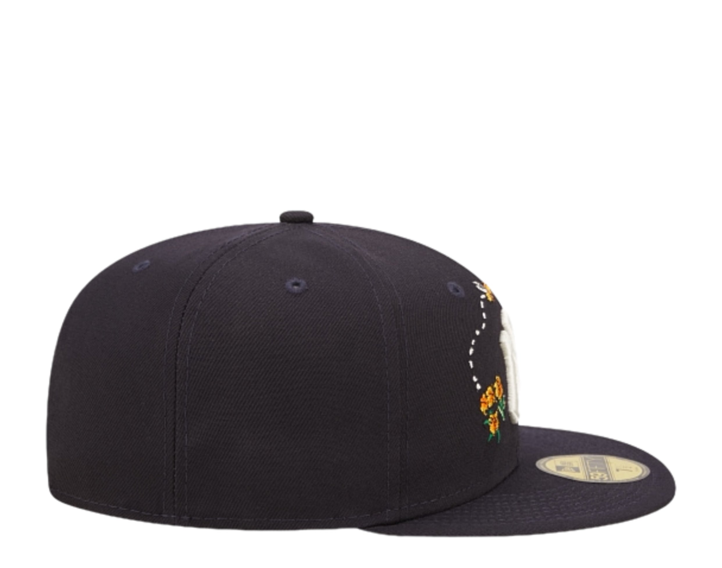 New Era 59Fifty MLB New York Yankees Watercolor Floral Fitted Hat