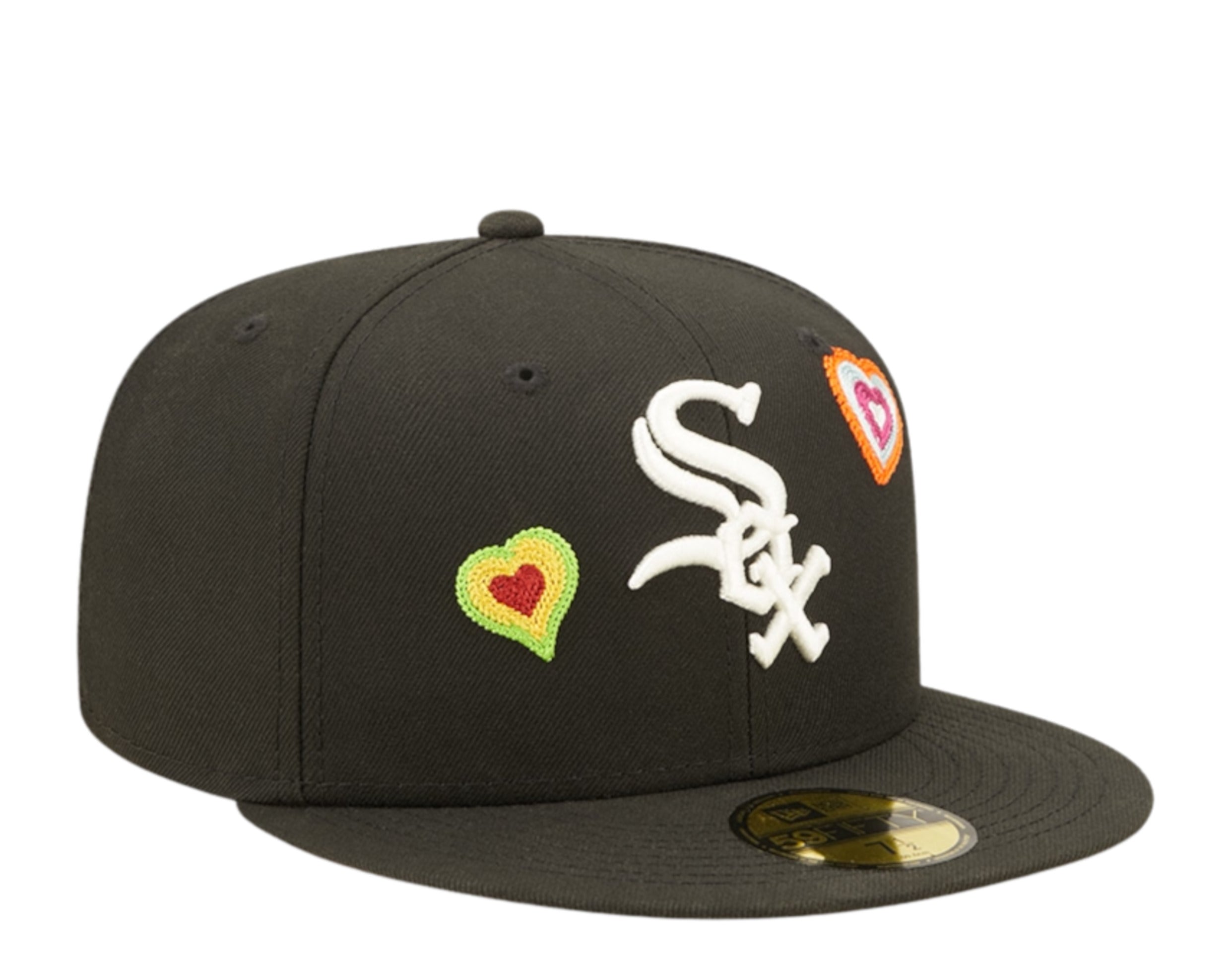 New Era 59Fifty MLB Chicago White Sox Chain Stitch Heart Fitted Hat W/ Pink Undervisor