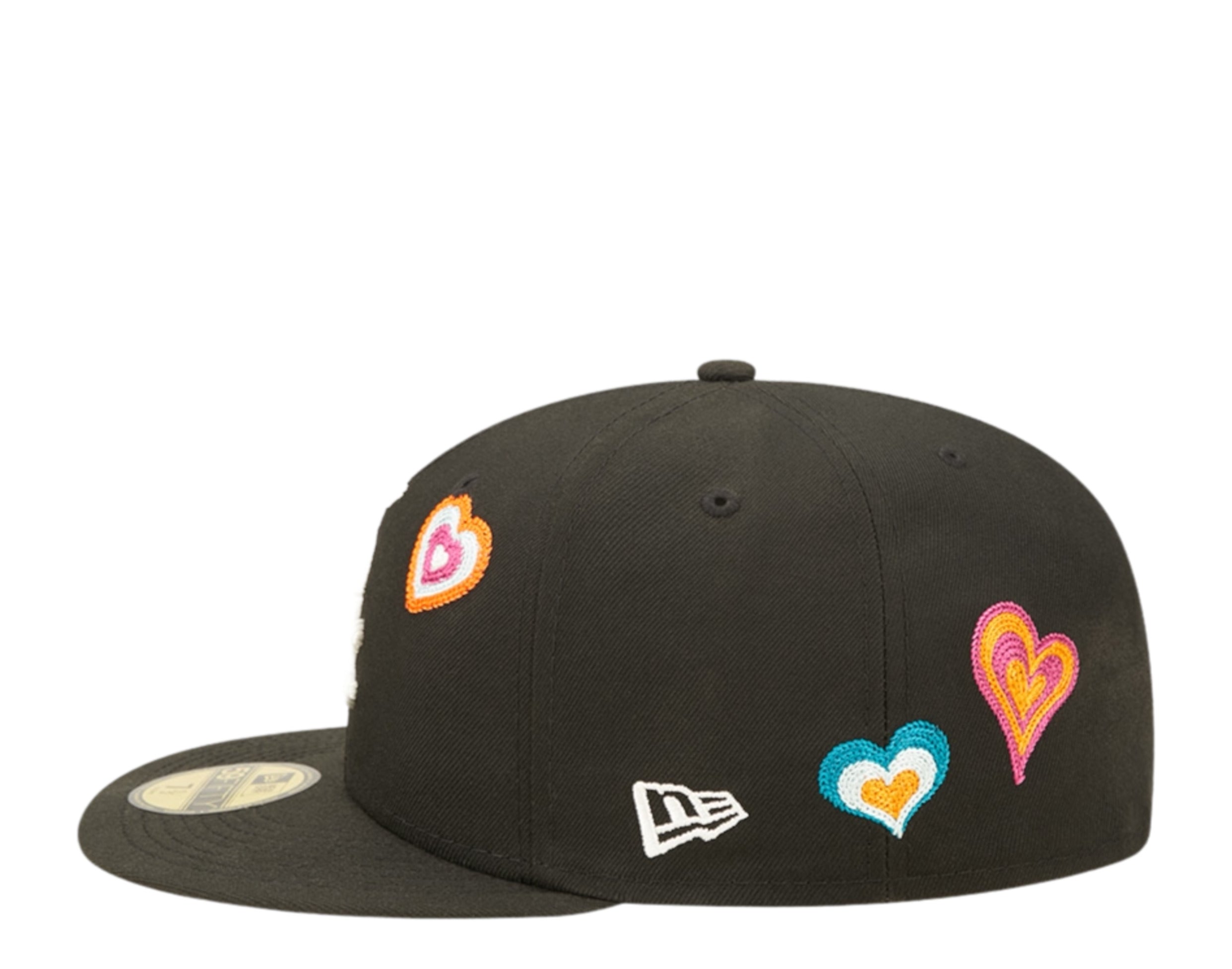 New Era 59Fifty MLB Chicago White Sox Chain Stitch Heart Fitted Hat W/ Pink Undervisor