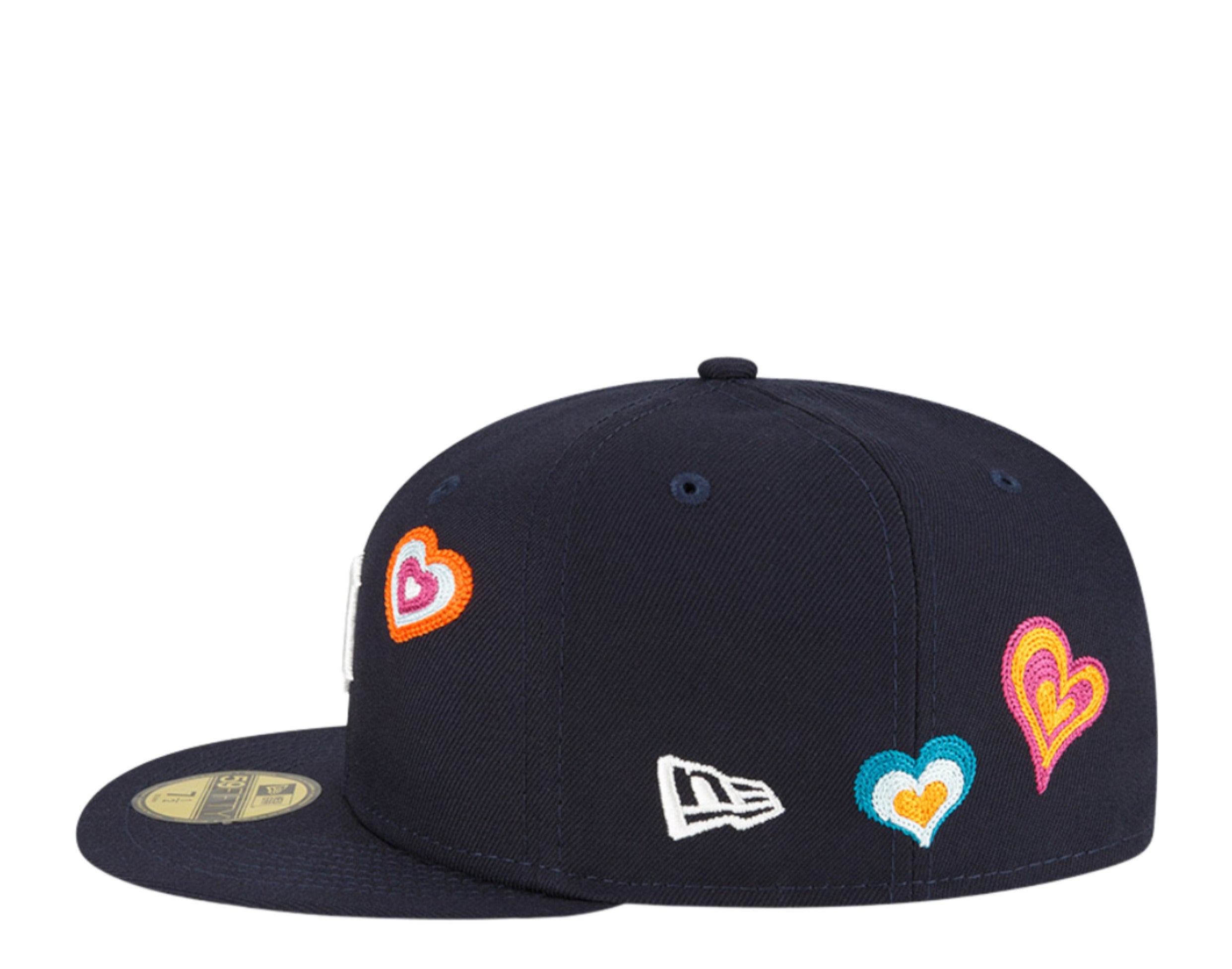 New Era 59Fifty MLB Detroit Tigers Chain Stitch Heart Fitted Hat W/ Pink Undervisor