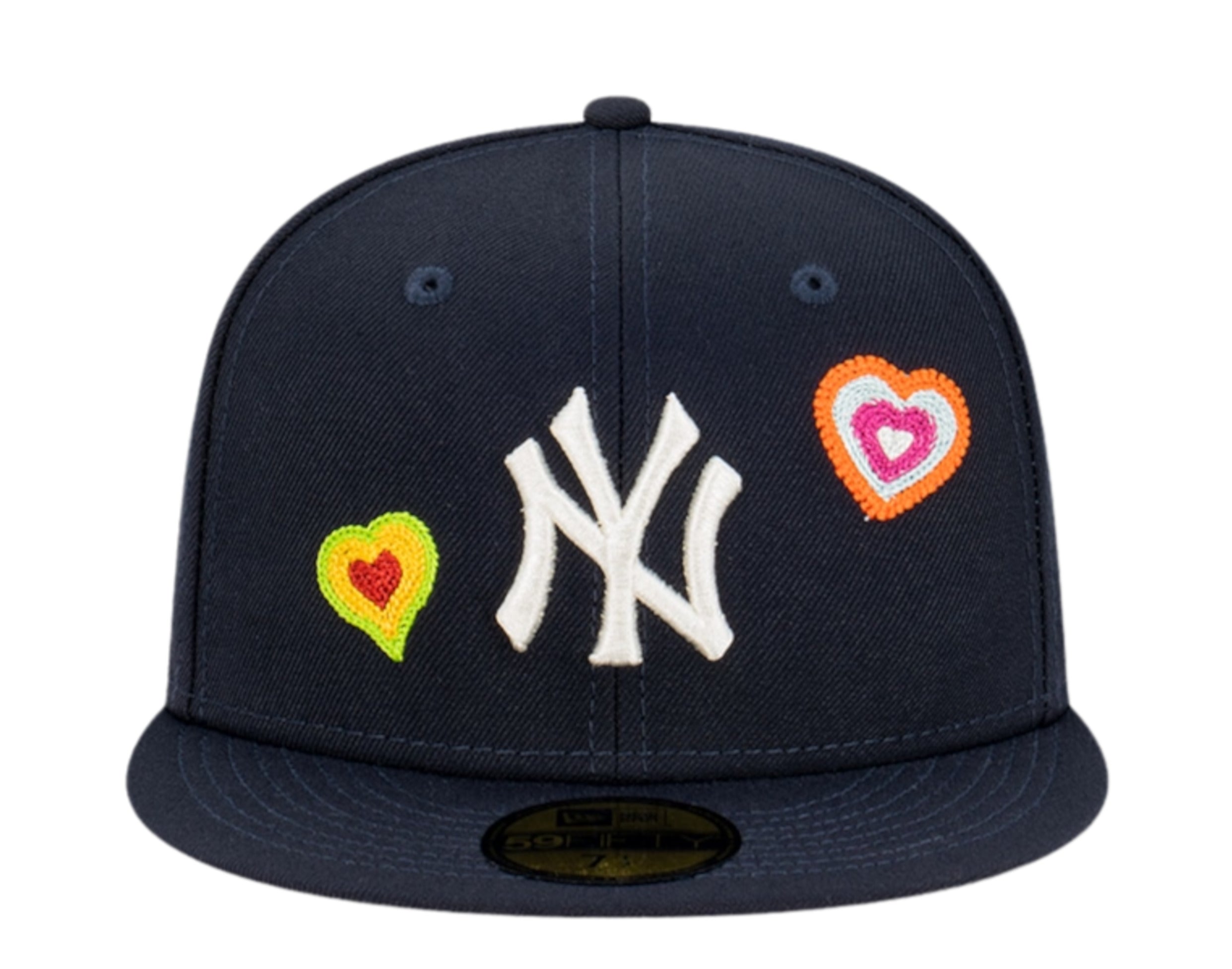 New Era 59Fifty MLB New York Yankees Chain Stitch Heart Fitted Hat W/ Pink Undervisor