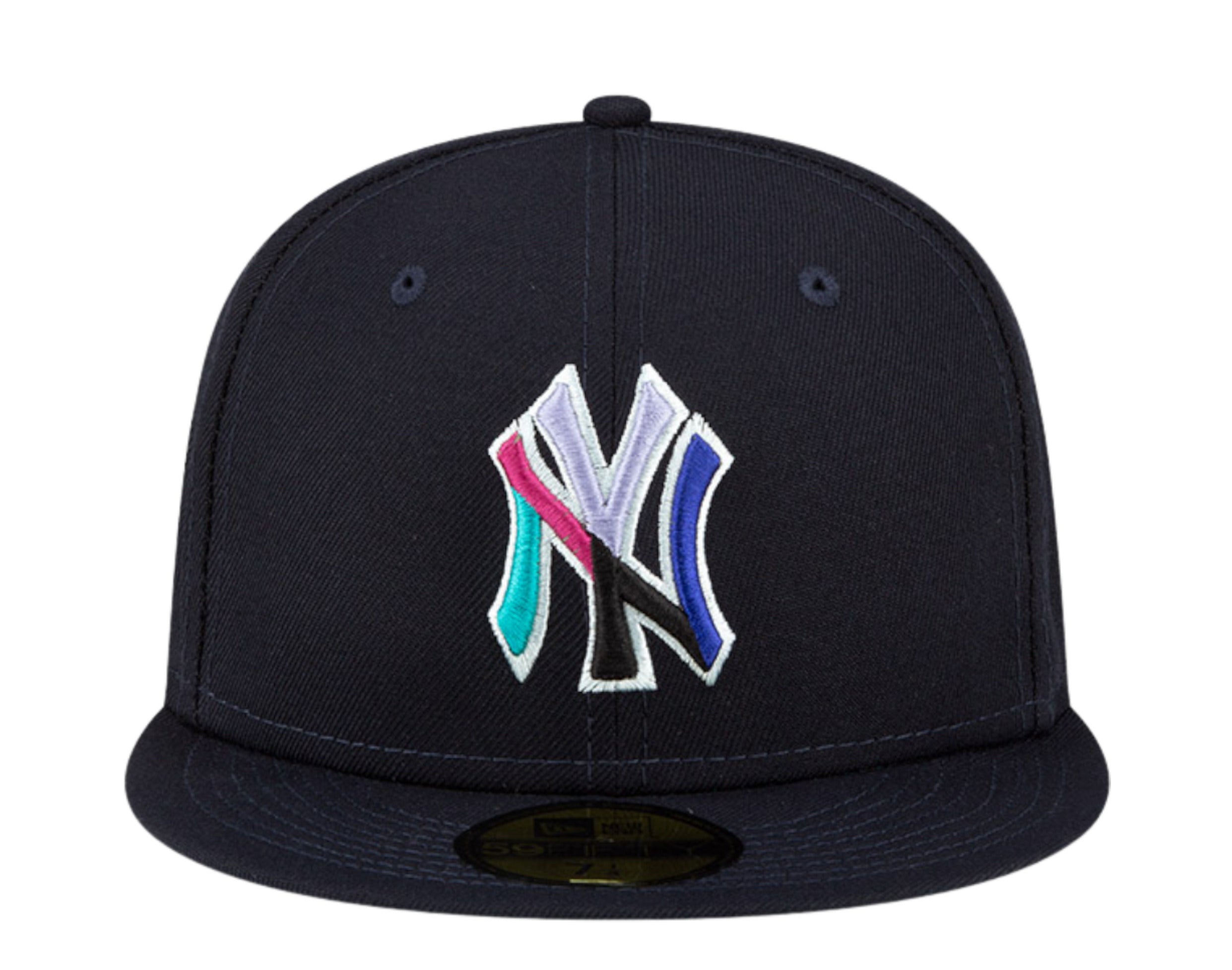 New Era 59Fifty MLB New York Yankees Polar Lights Fitted Hat