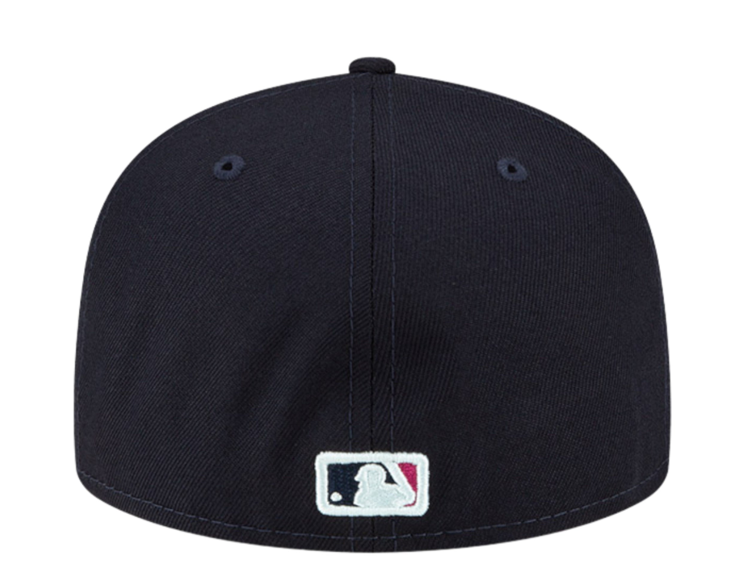 New Era 59Fifty MLB New York Yankees Polar Lights Fitted Hat