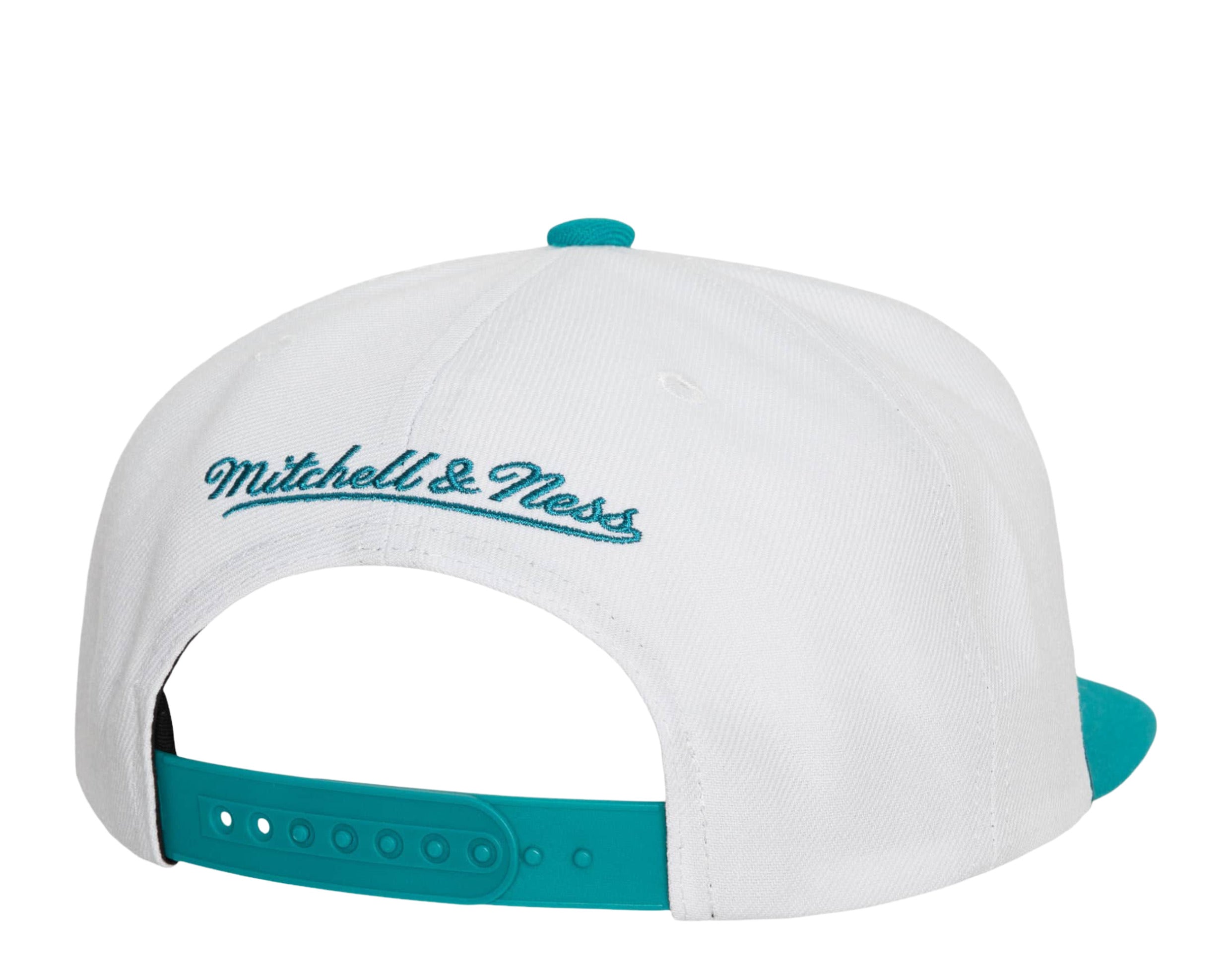 Mitchell & Ness NHL San Jose Sharks Vintage Sharktooth Snapback Hat