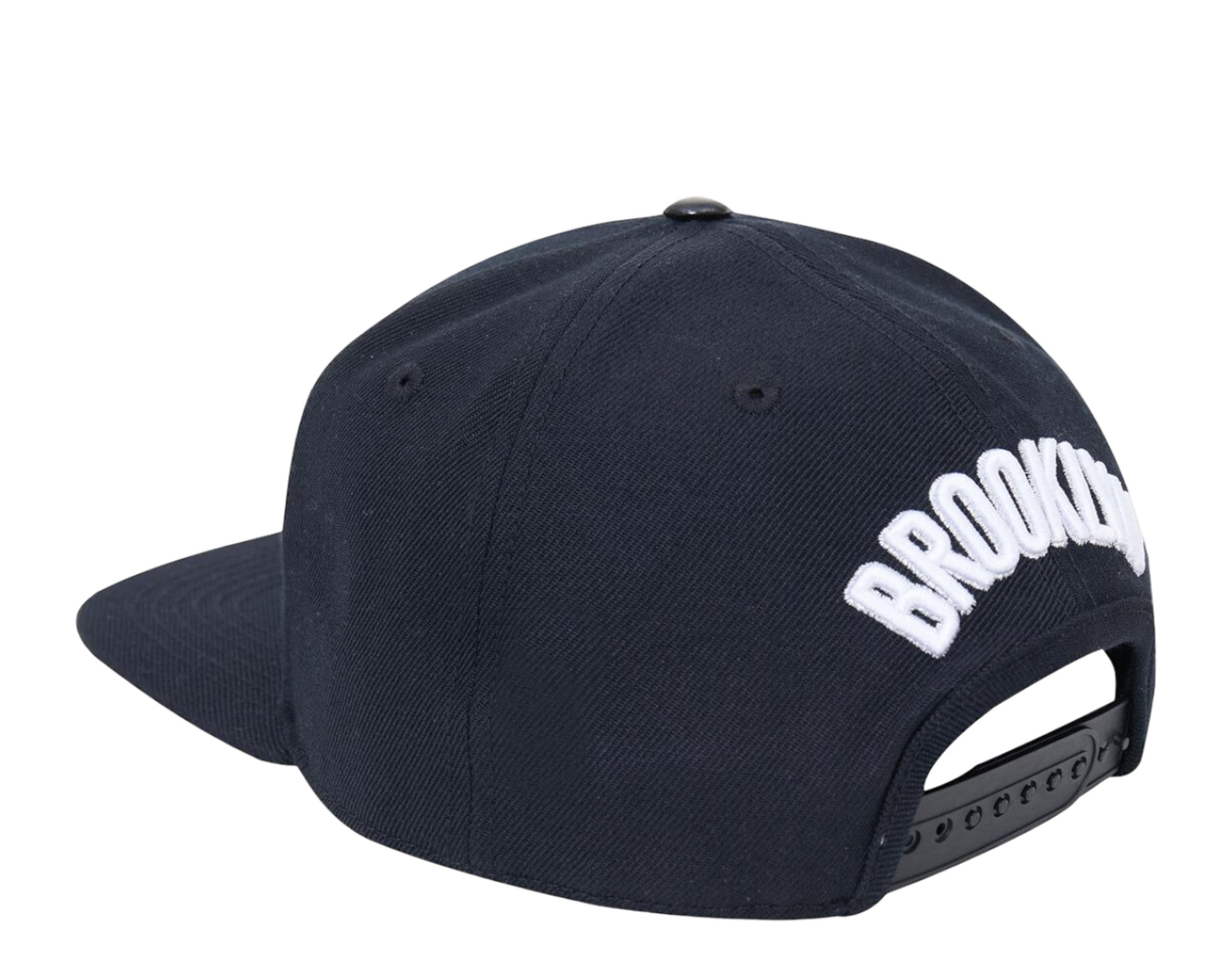 Pro Standard NBA Brooklyn Nets Logo Snapback Hat