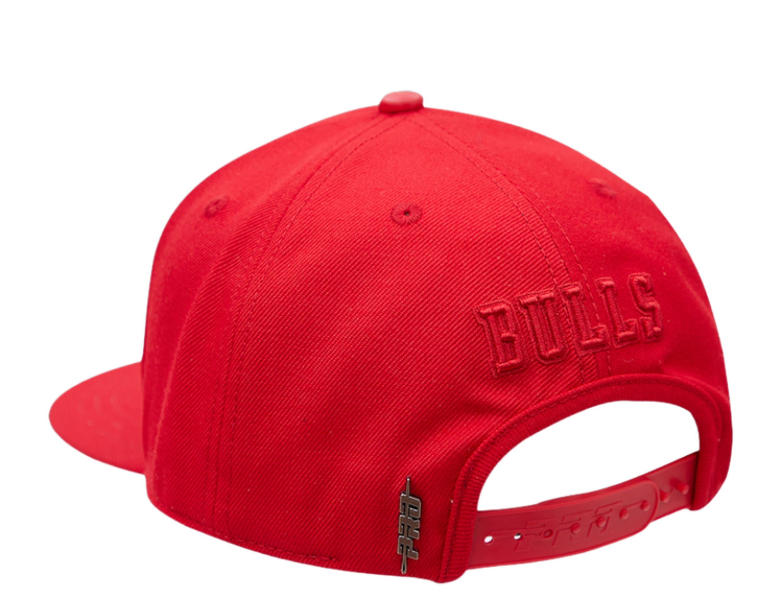 Pro Standard NBA Chicago Bulls Triple Red Snapback Hat