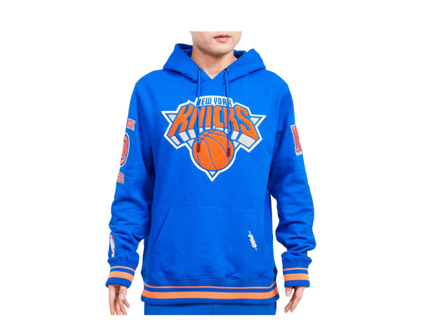 Pro Standard NBA New York Knicks Retro Classic P O Men s Hoodie