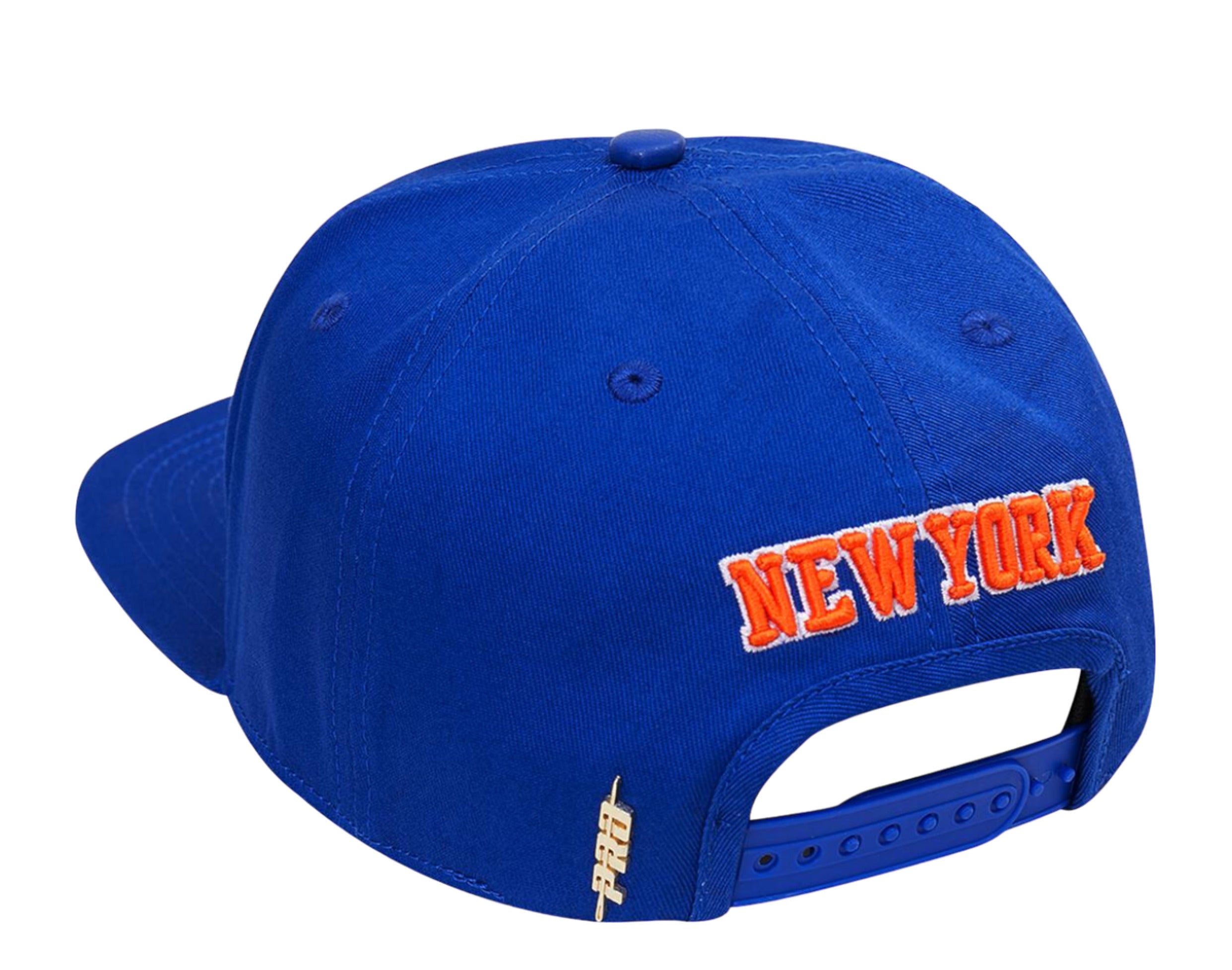 Pro Standard NBA New York Knicks Drop Shadow Script Snapback Hat