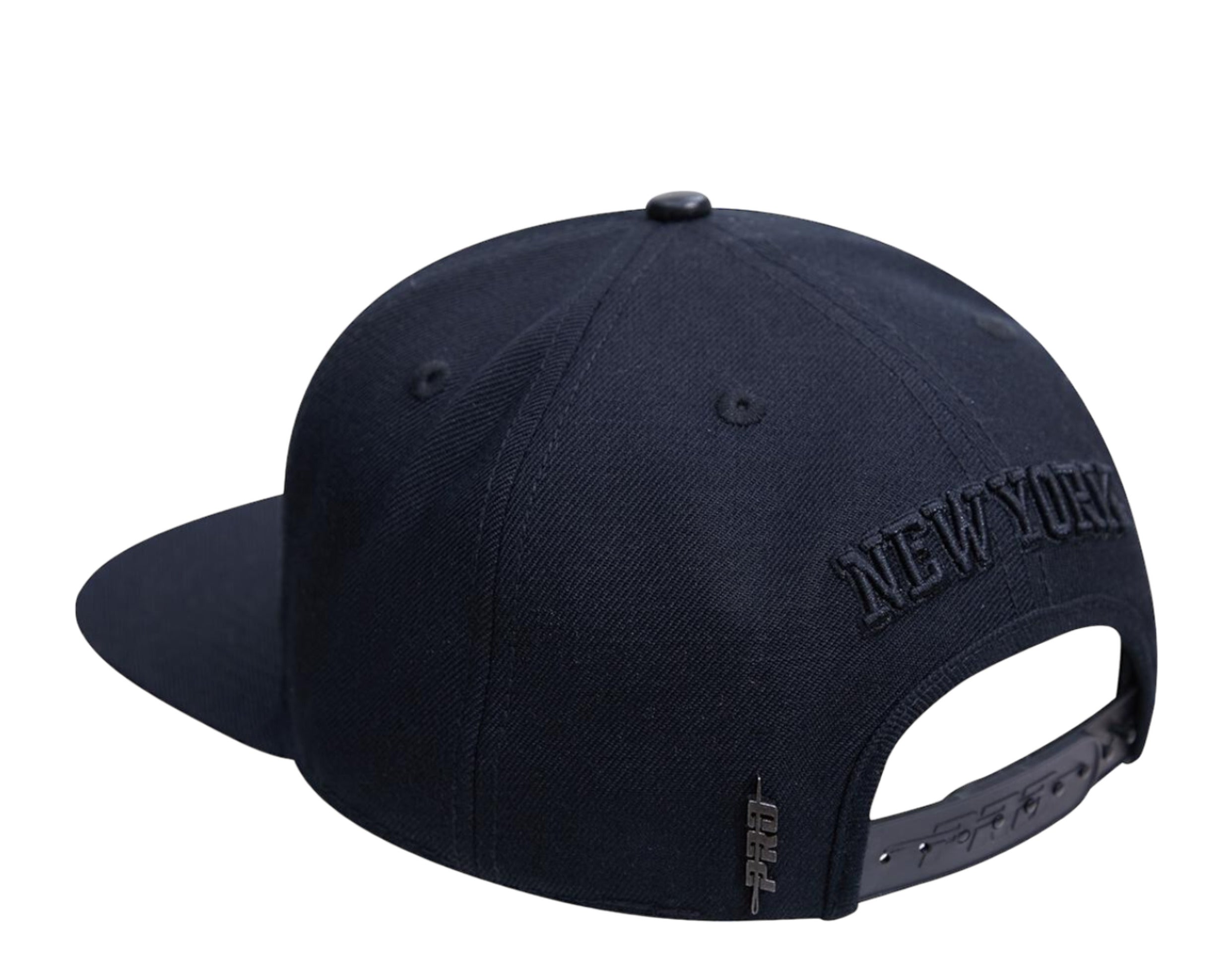 Pro Standard NBA New York Knicks Triple Black Logo Snapback Hat