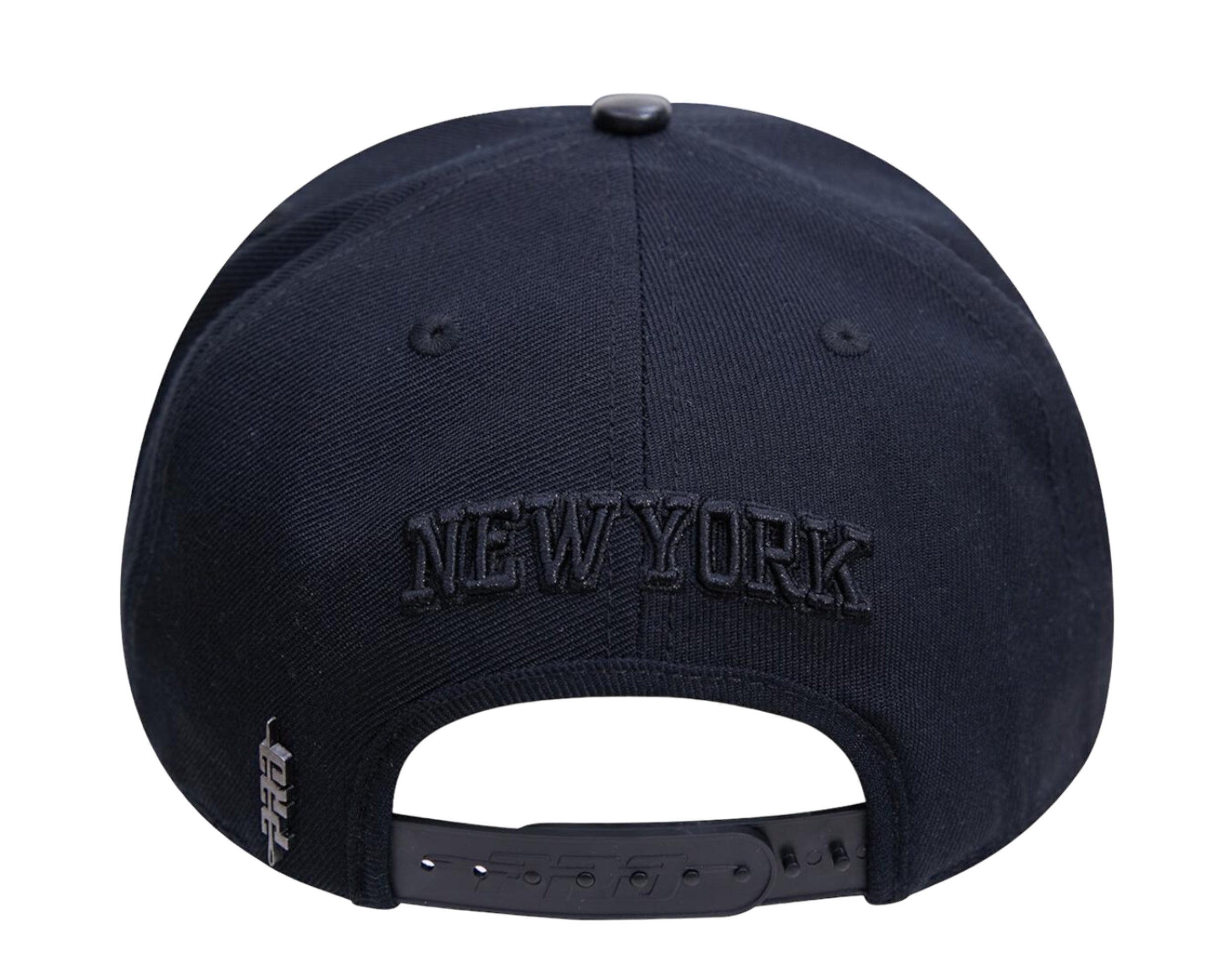 Pro Standard NBA New York Knicks Triple Black Logo Snapback Hat