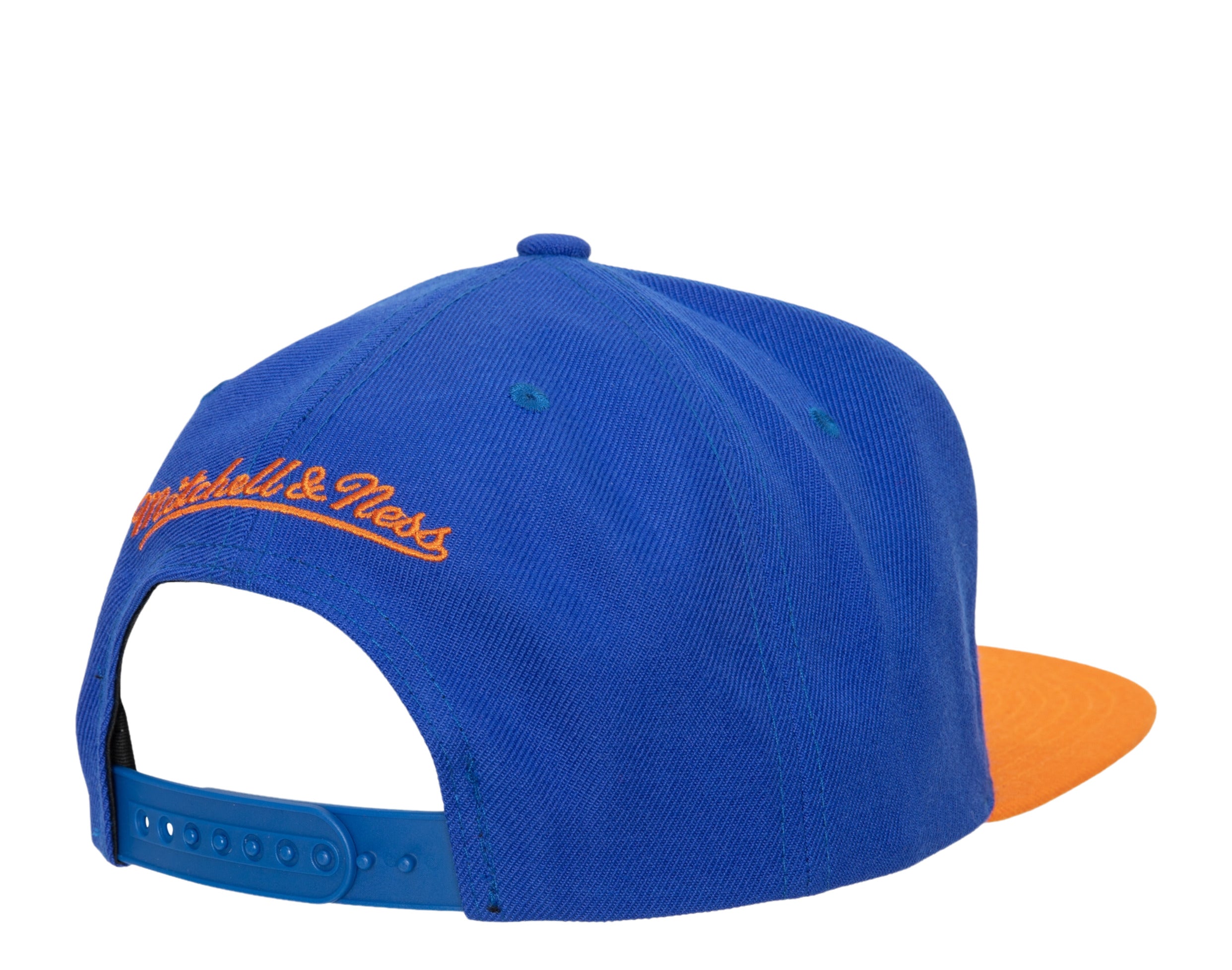 Mitchell & Ness NBA New York Knicks Team 2 Tone 2.0 Snapback Hat