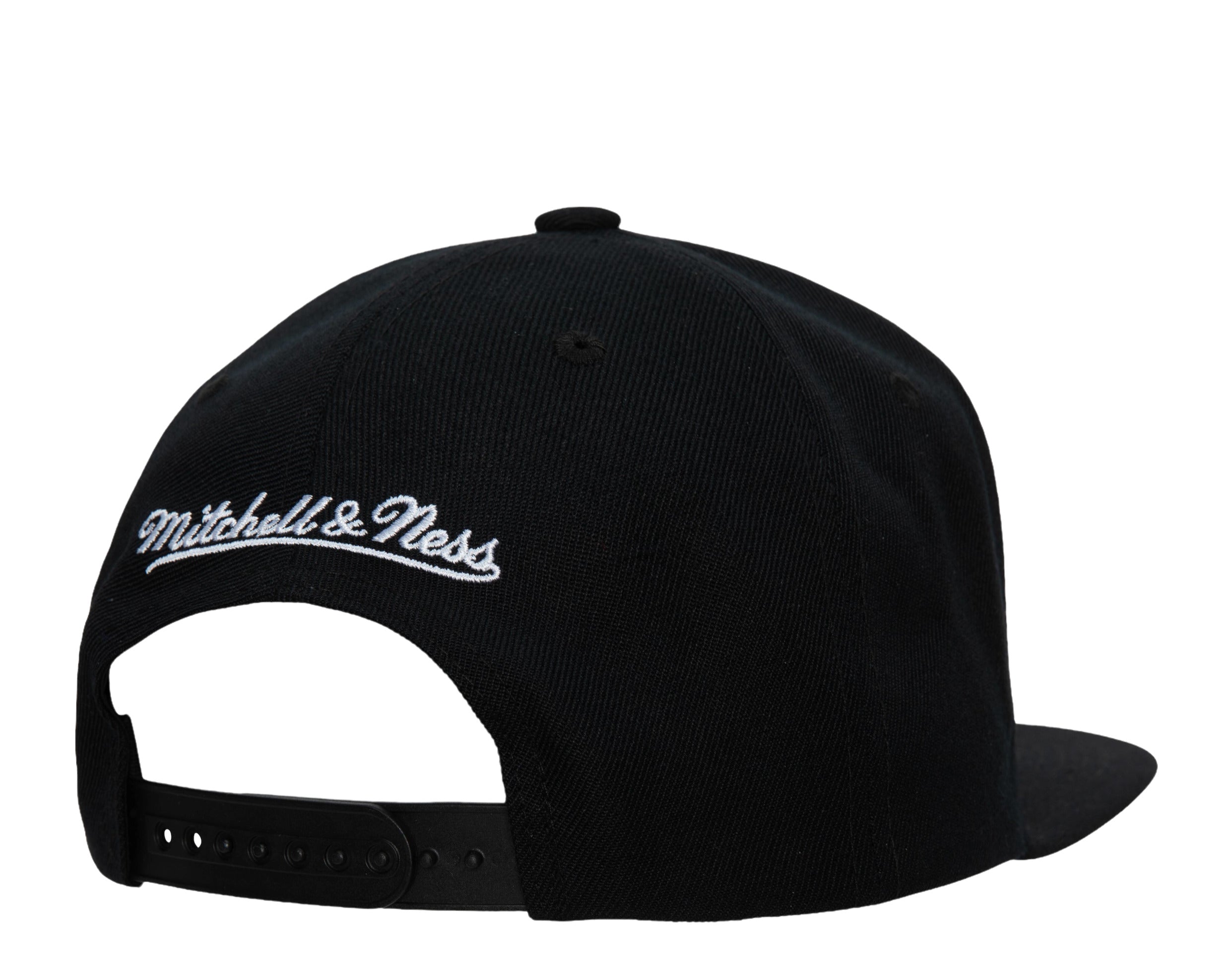 Mitchell & Ness Black/Powder Blue Los Angeles Lakers Team Script 2.0 Fitted Hat