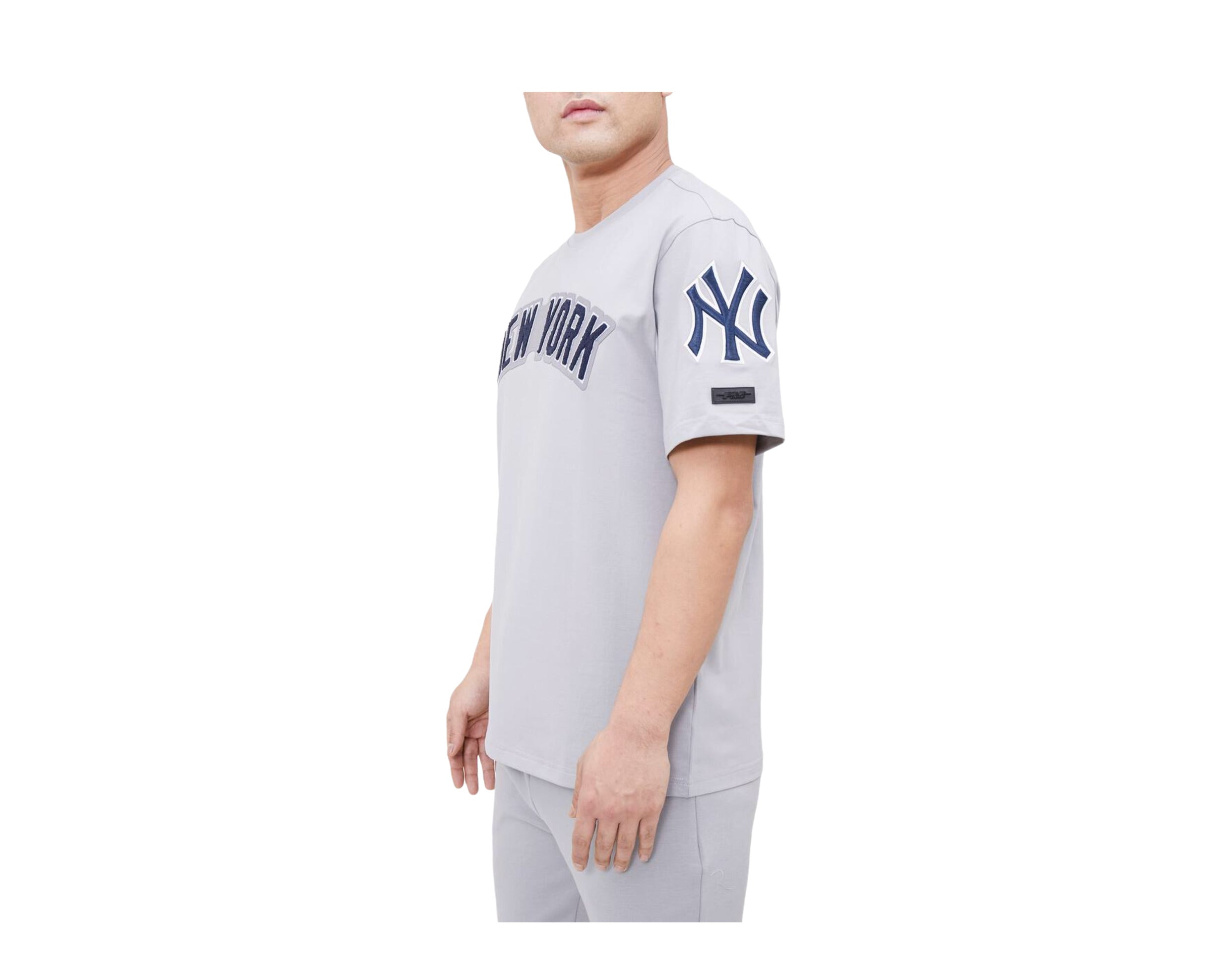 Pro Standard MLB New York Yankees Pro Team Men's Shirt