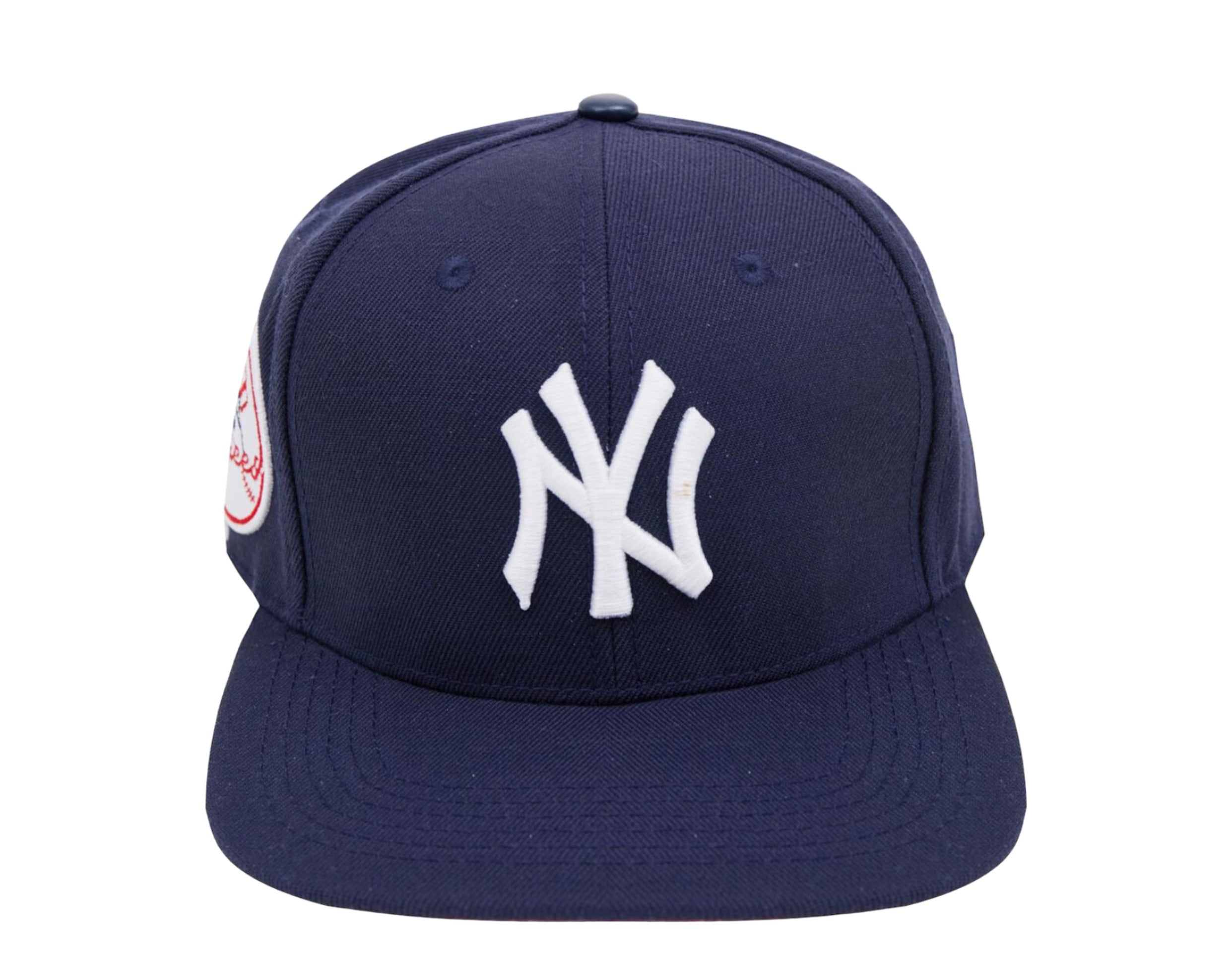 Men's New York Yankees Pro Standard White/Navy Logo Snapback Hat