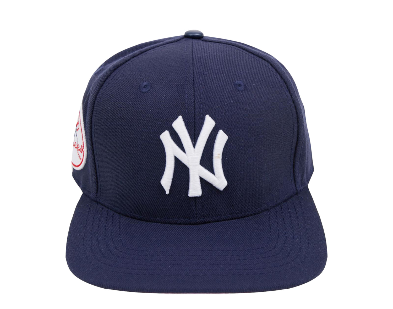 Pro Standard MLB New York Yankees Logo Snapback Hat