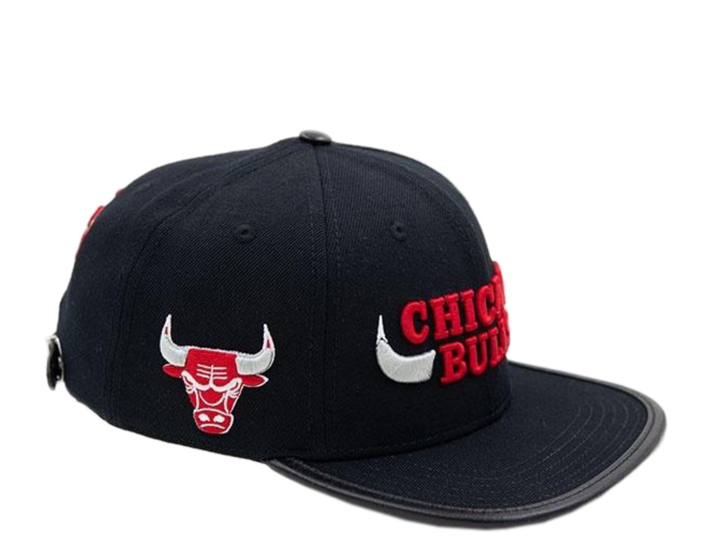 Pro Standard Blended Letter Logo Chicago Bulls Strapback Hat