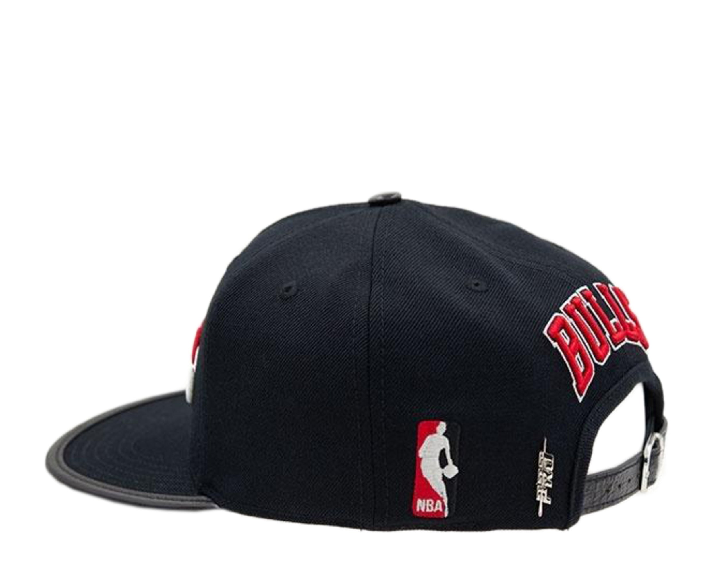 Pro Standard Blended Letter Logo Chicago Bulls Strapback Hat